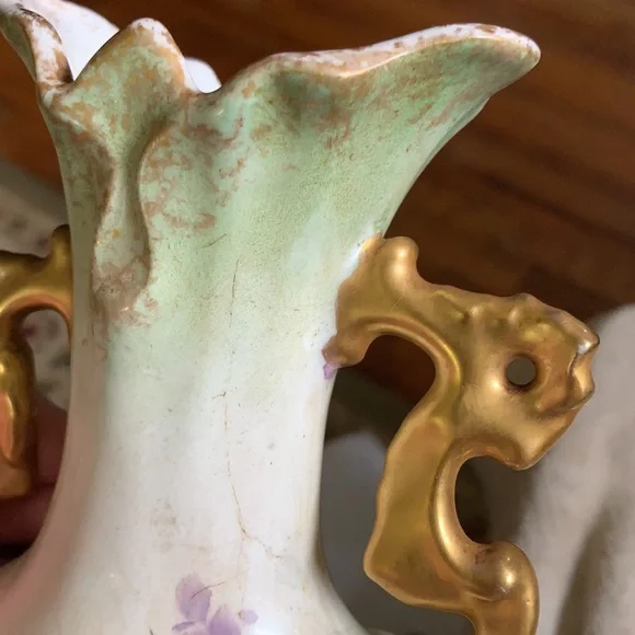 Vintage Victorian Porcelain Vase Gold Green Purple 8 1/2” - Picture 5 of 10